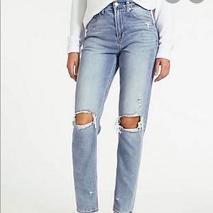 Lightly Worn American Eagle Mom Jeans